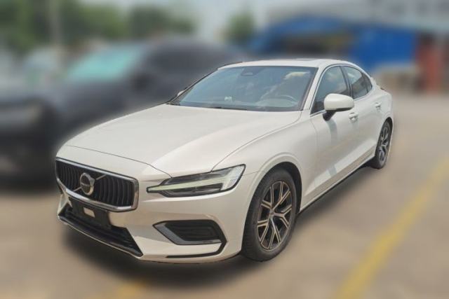 Used Volvo S60 2024 B4 Zhiyi Luxury Edition