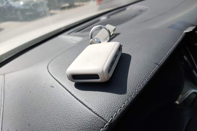 Used Volvo S60 2024 B5 Zhiya Sport Edition Vehicle Key