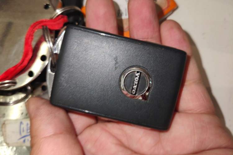 Used Volvo S60 2024 B4 Zhiyuan Luxury Edition Vehicle Key