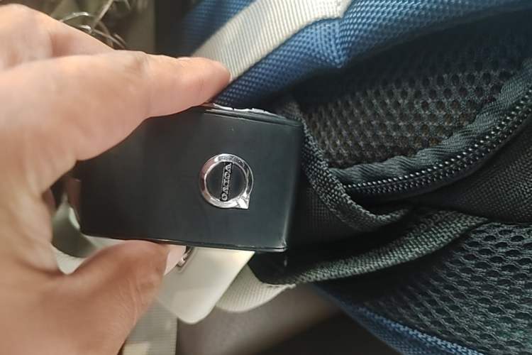 Used Volvo S60 2024 B4 Zhiyuan Luxury Edition Vehicle Key