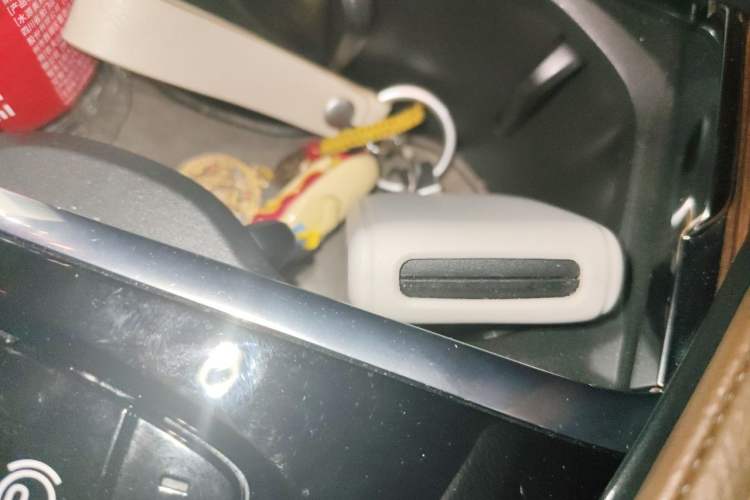 Used Volvo S60 2024 B4 Zhiyuan Luxury Edition Vehicle Key
