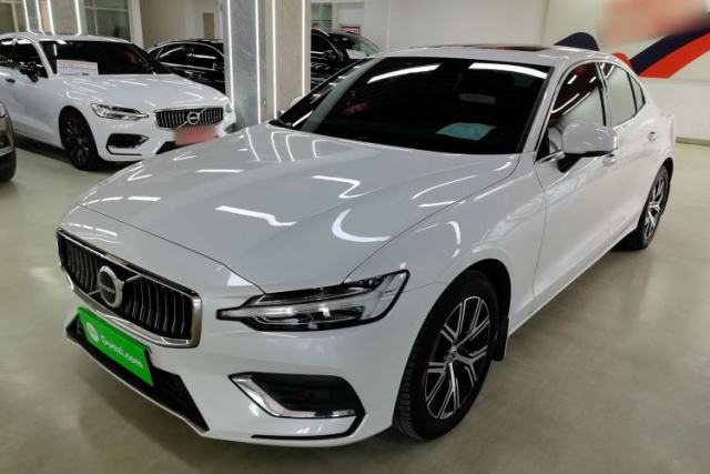 Used Volvo S60 2024 B4 Zhiyi Luxury Edition