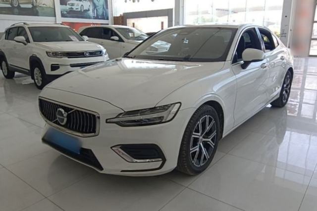 Used Volvo S60 2024 B4 Zhiyi Luxury Edition
