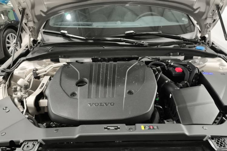 Used Volvo S60 2024 B4 Zhiyi Luxury Edition Engine Bay