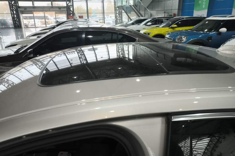Used Volvo S60 2024 B4 Zhiyi Luxury Edition Roof