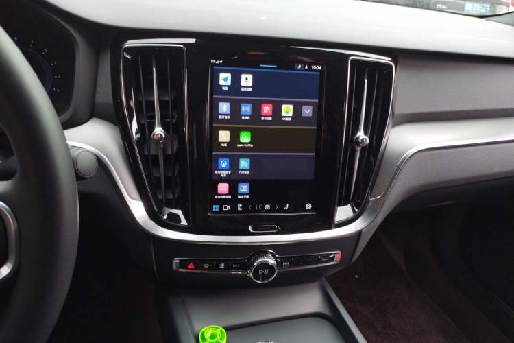 Used Volvo S60 2025 B4 Zhiyi Luxury Edition Audio And AC Panel