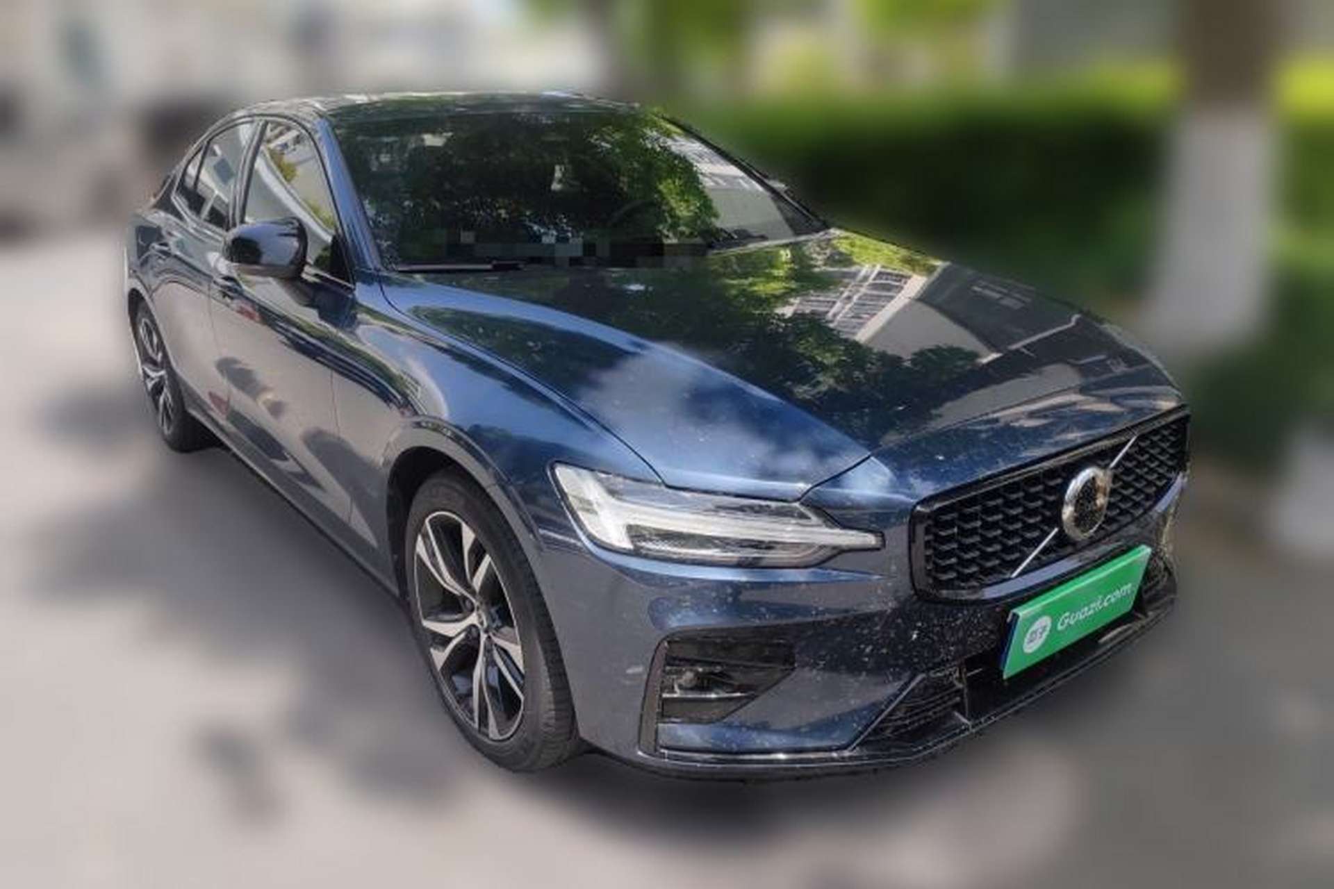 Used Volvo S60 2025 B5 Zhiya Sport Edition Front Right 45 Deg