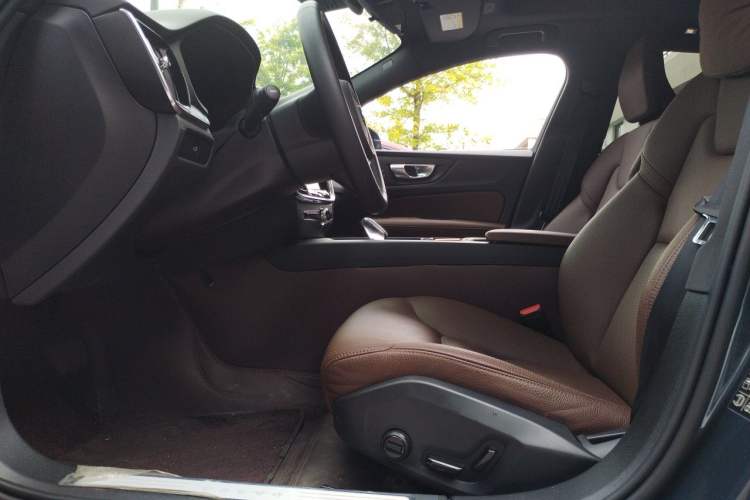 Used Volvo S60 2025 B4 Zhiyi Luxury Edition Left Front Seat