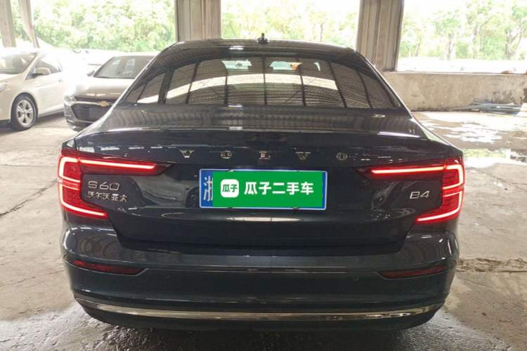 Used Volvo S60 2025 B4 Zhiyuan Luxury Edition Rear