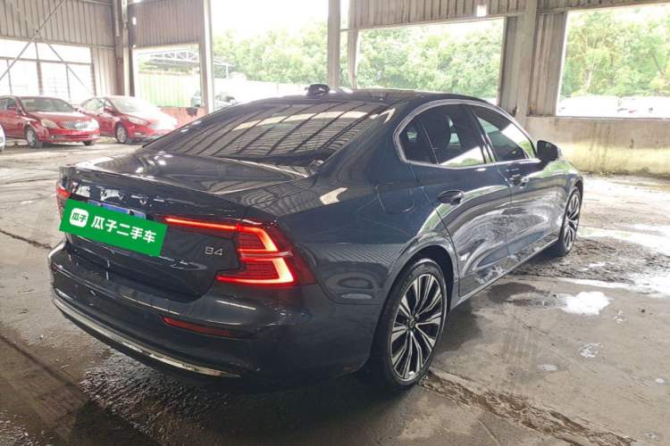 Used Volvo S60 2025 B4 Zhiyuan Luxury Edition Rear Right 45 Deg