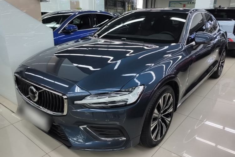 Volvo S60 2025 B4 Zhiyuan Luxury Edition