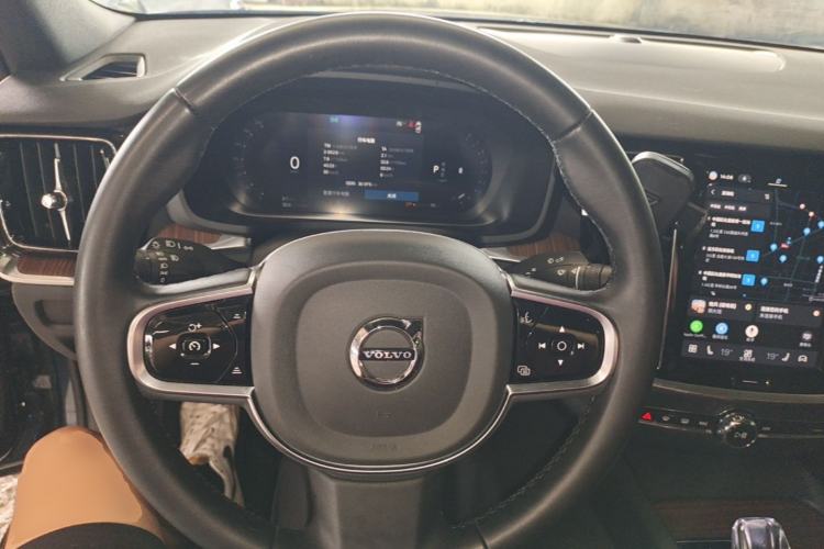 Used Volvo S60 2025 B4 Zhiyuan Luxury Edition Steering Wheel