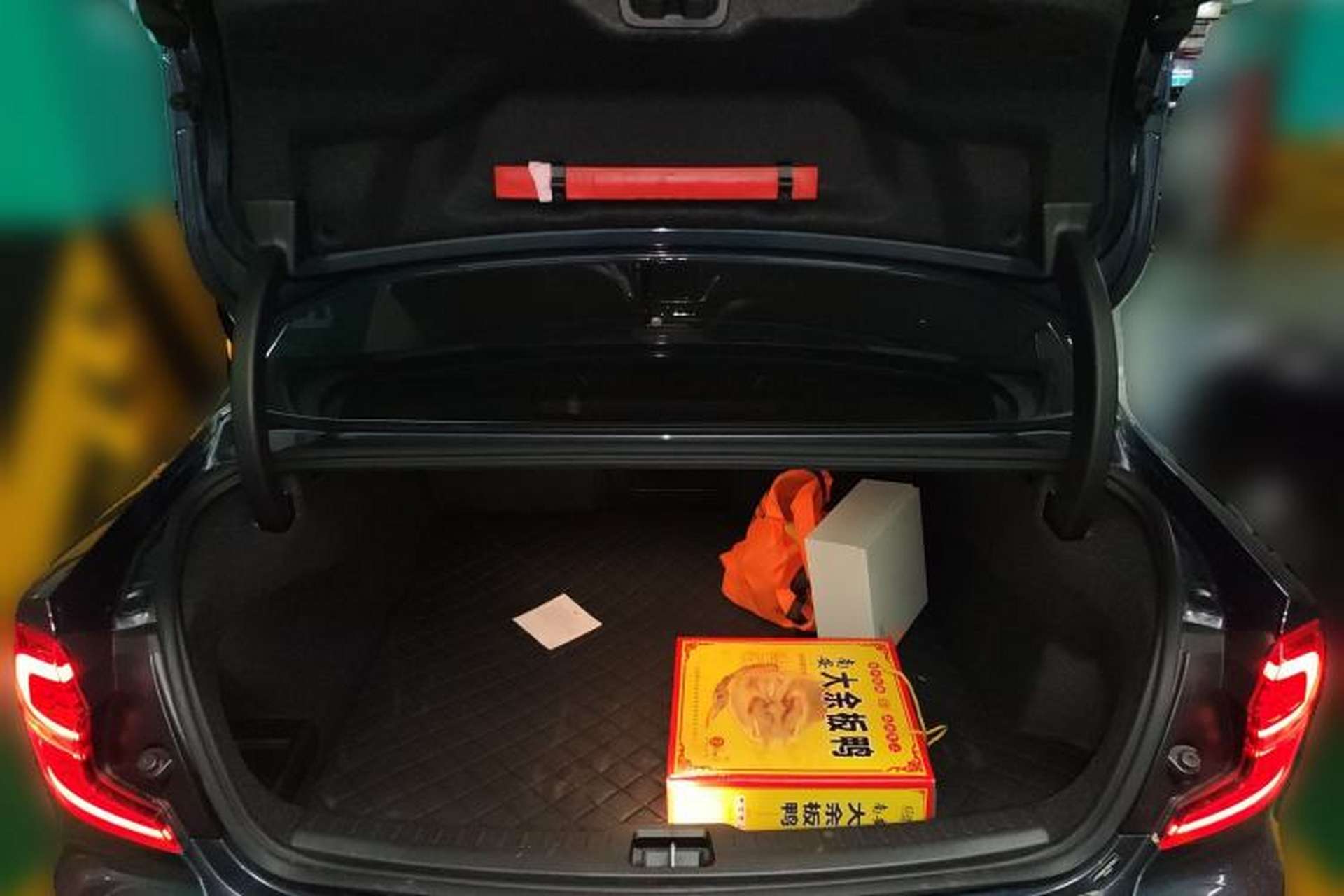 Used Volvo S60 2025 B4 Zhiyi Luxury Edition Trunk