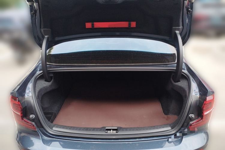 Used Volvo S60 2025 B4 Zhiyi Luxury Edition Trunk