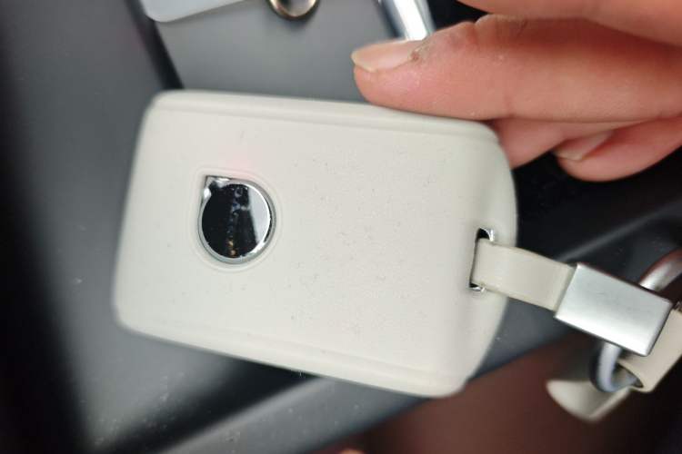 Used Volvo S60 2025 B4 Zhiyi Luxury Edition Vehicle Key