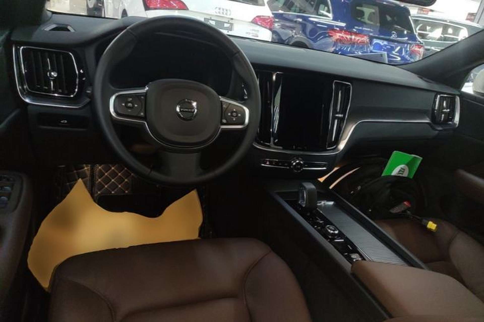 Used Volvo S60 2025 B4 Zhiyi Luxury Edition Center Console