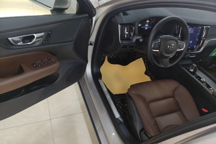 Used Volvo S60 2025 B4 Zhiyi Luxury Edition Driver Seat