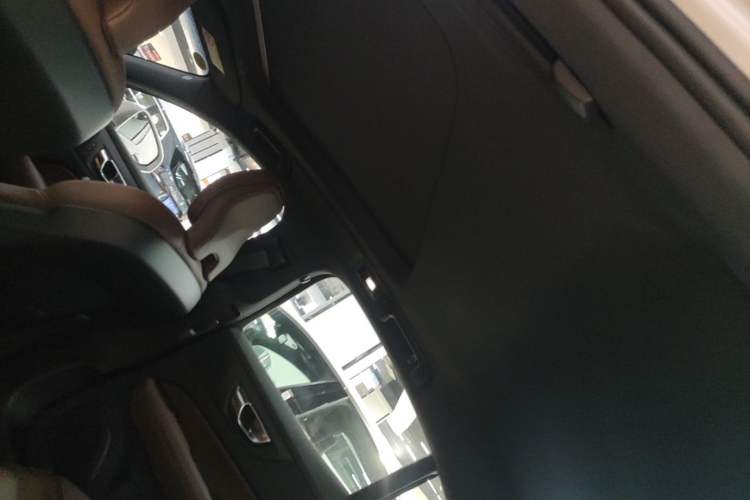 Used Volvo S60 2025 B4 Zhiyi Luxury Edition Headliner