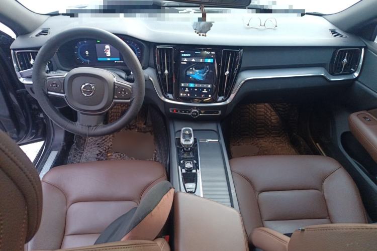 Used Volvo S60 2025 B4 Zhiyi Luxury Edition Center Console