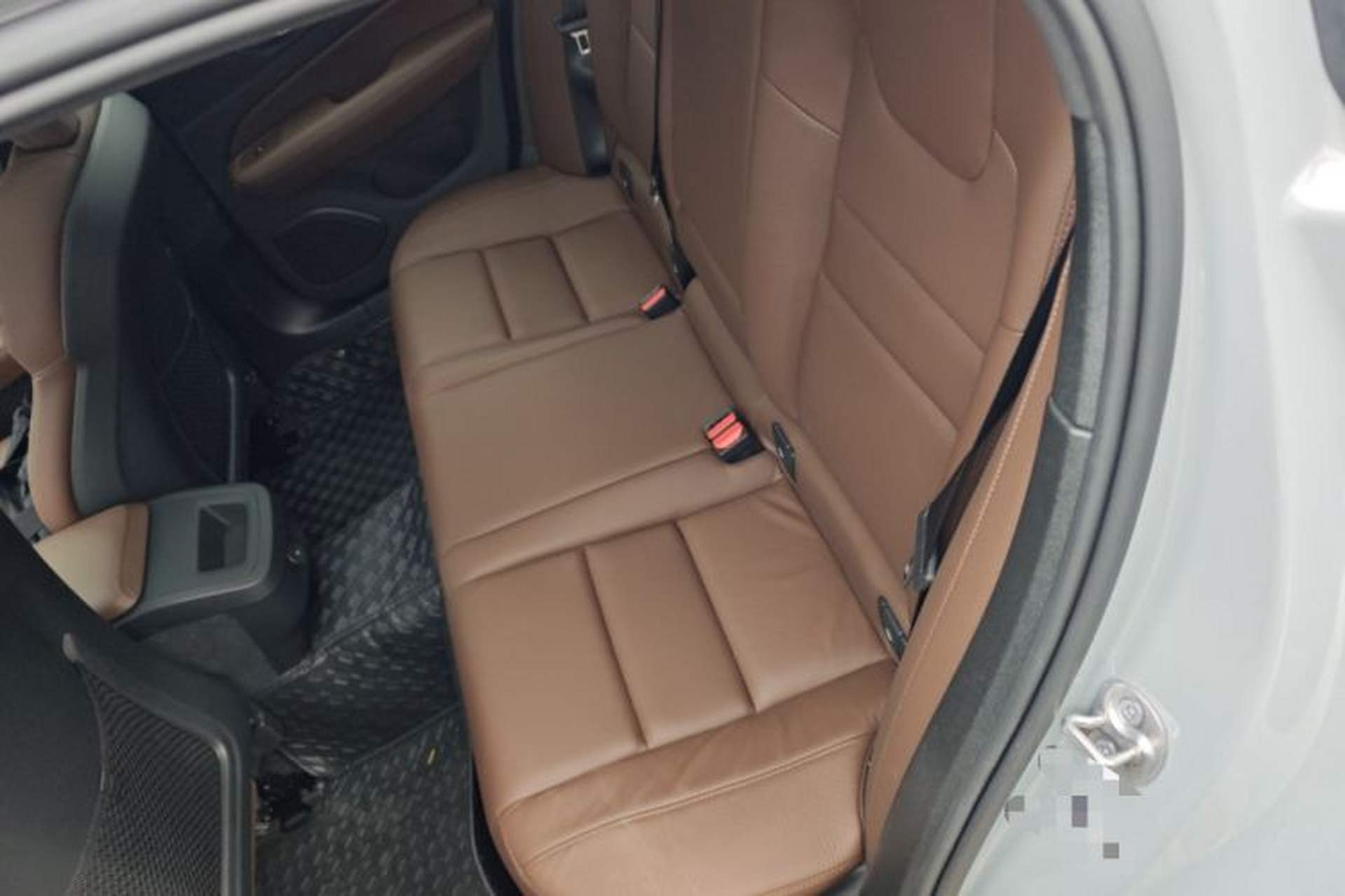 Used Volvo S60 2025 B4 Zhiyi Luxury Edition Left Rear Seat