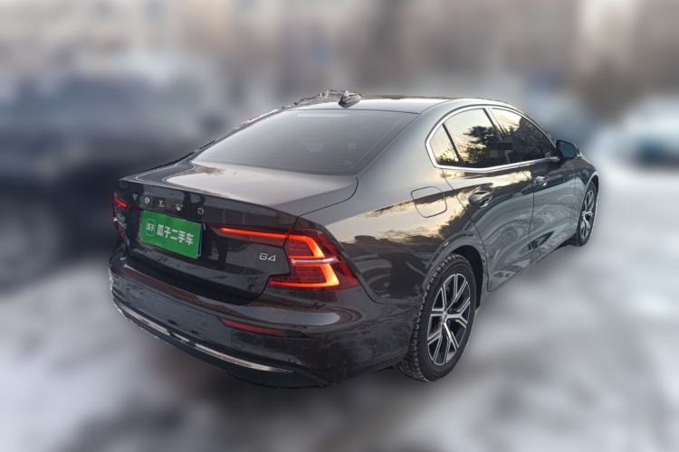 Used Volvo S60 2025 B4 Zhiyi Luxury Edition Rear Right 45 Deg