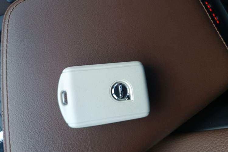 Used Volvo S60 2025 B4 Zhiyi Luxury Edition Vehicle Key