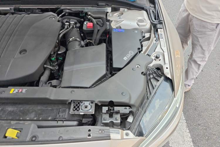 Used Volvo S60 2025 B4 Zhiyuan Luxury Edition Engine Bay Left