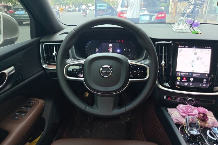 Used Volvo S60 2025 B4 Zhiyuan Luxury Edition Steering Wheel