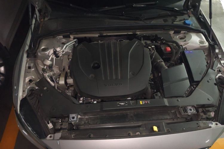 Used Volvo S60 2025 B4 Zhiyuan Luxury Edition Engine Bay