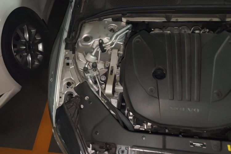 Used Volvo S60 2025 B4 Zhiyuan Luxury Edition Engine Bay Right