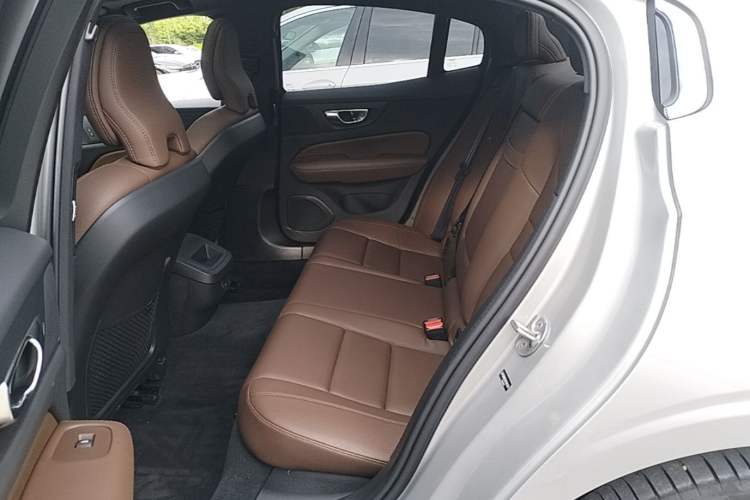 Used Volvo S60 2025 B4 Zhiyi Luxury Edition Left Rear Seat