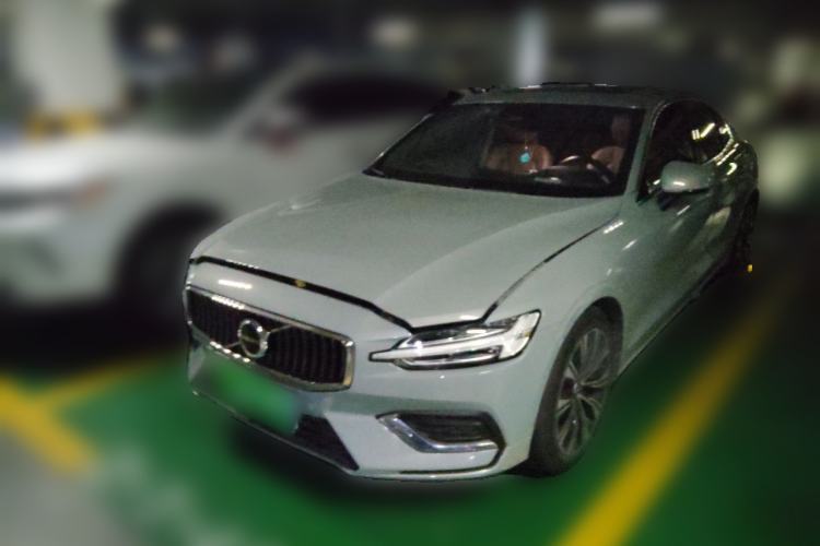 Used Volvo S60 2025 B4 Zhiyuan Luxury Edition Guazi used car, China used car export, Used car for sale, Used  cars, Cheapest cars for sale