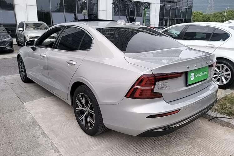 Used Volvo S60 2025 B4 Zhiyi Luxury Edition Rear Left 45 Deg