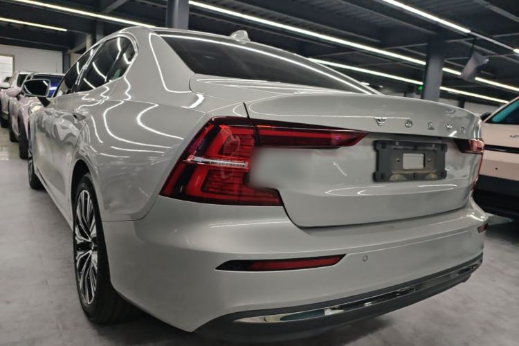 Used Volvo S60 2025 B4 Zhiyuan Luxury Edition Rear Left 45 Deg