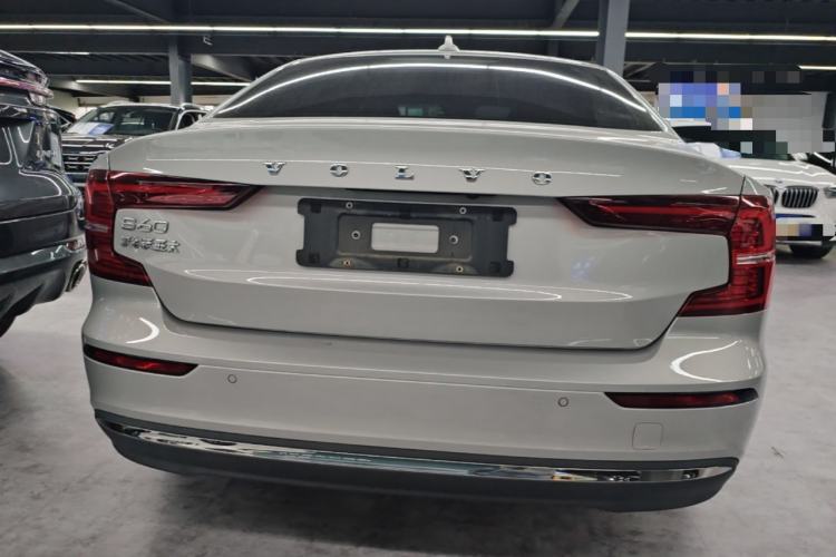 Used Volvo S60 2025 B4 Zhiyuan Luxury Edition Rear