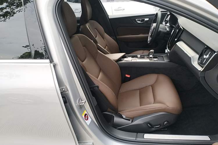 Used Volvo S60 2025 B4 Zhiyi Luxury Edition Right Front Seat