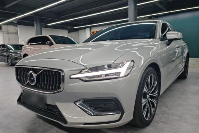 Used Volvo S60 2025 B4 Zhiyuan Luxury Edition