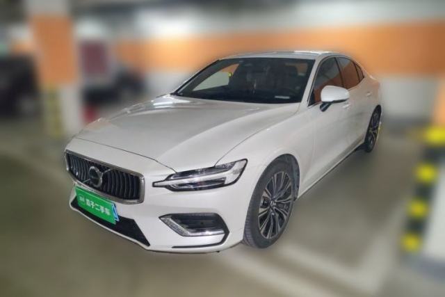 Used Volvo S60 2025 B4 Zhiyuan Luxury Edition