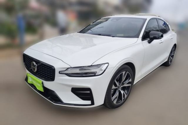 Used Volvo S60 2025 B4 Zhiyuan Sport Edition