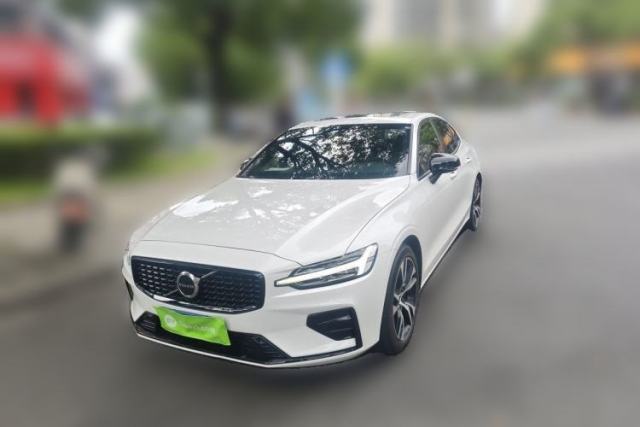 Used Volvo S60 2025 B4 Zhiyuan Sport Edition