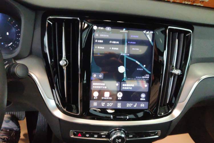 Used Volvo S60 2025 B4 Zhiyi Luxury Edition Audio And AC Panel