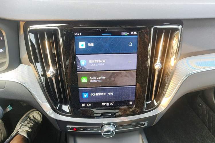Used Volvo S60 2025 B4 Zhiyuan Sport Edition Audio And AC Panel