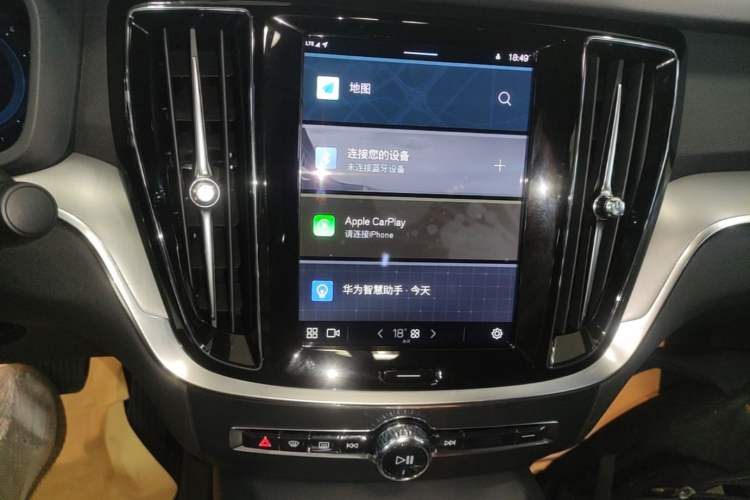 Used Volvo S60 2025 B4 Zhiyi Luxury Edition Audio And AC Panel