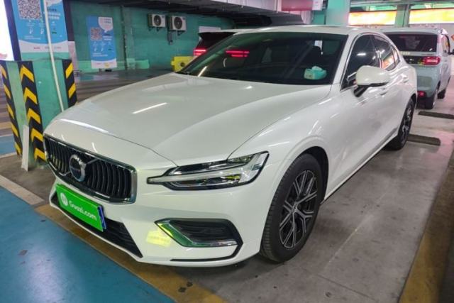Used Volvo S60 2025 B4 Zhiyi Luxury Edition
