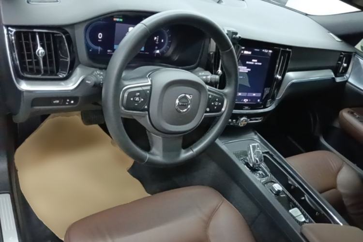 Used Volvo S60 2025 B4 Zhiyi Luxury Edition Center Console