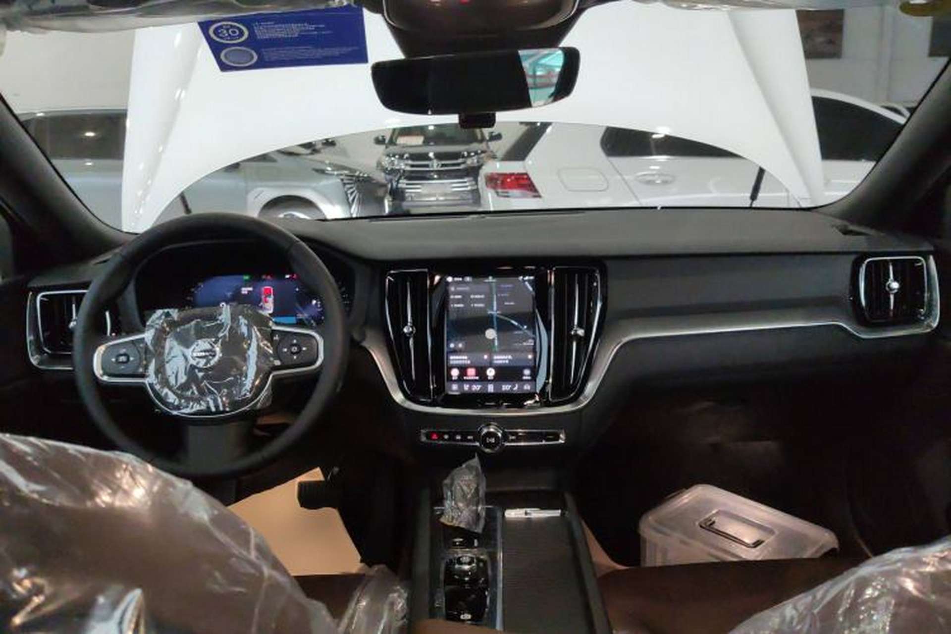 Used Volvo S60 2025 B4 Zhiyi Luxury Edition Center Console