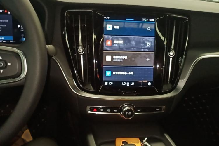 Used Volvo S60 2025 B4 Zhiyi Luxury Edition Center Console