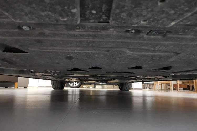 Used Volvo S60 2025 B5 Zhiya Sport Edition Chassis Front