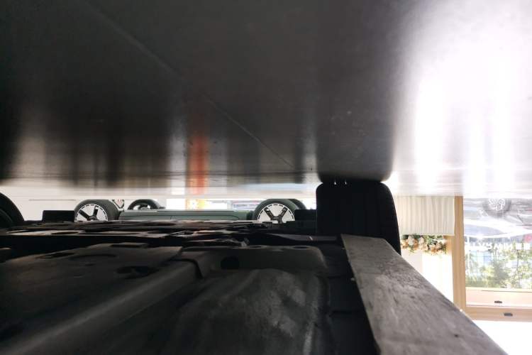 Used Volvo S60 2025 B5 Zhiya Sport Edition Chassis Front Left
