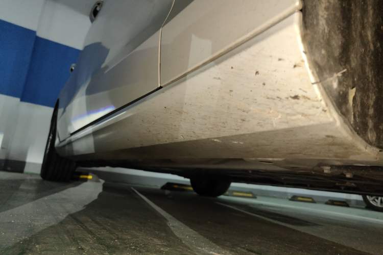 Used Volvo S60 2025 B4 Zhiyi Luxury Edition Chassis Front Right